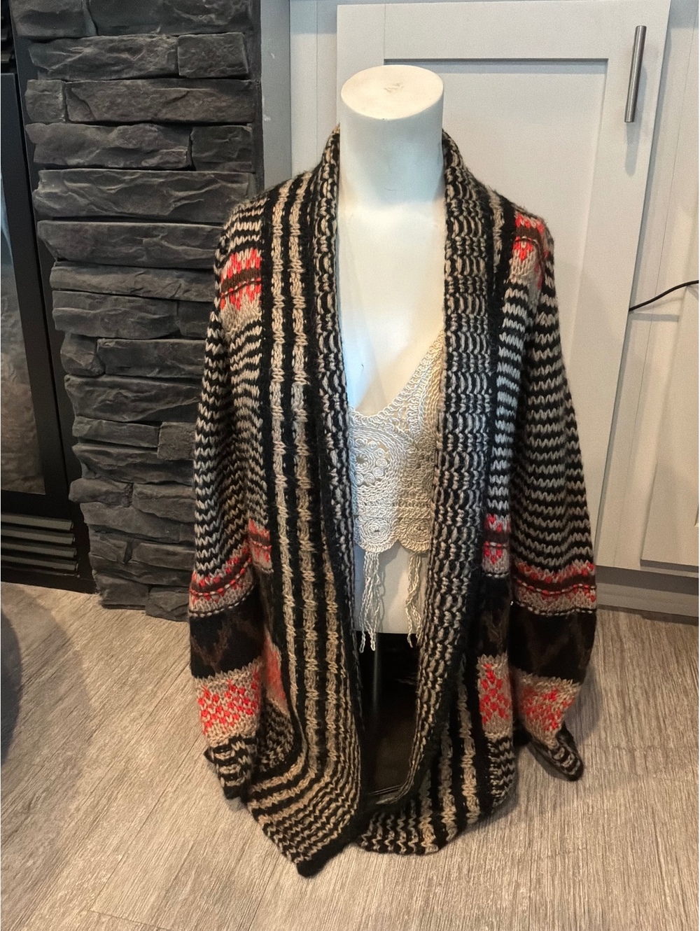 Pink Republic Women's Medium Knit Cardigan Sweater